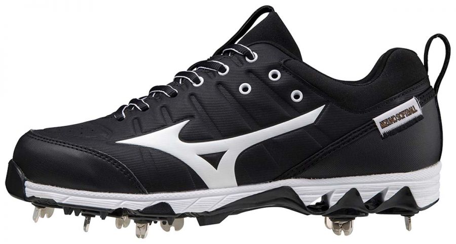 Mizuno Womens 9-Spike Swift 7 Low Metal Cleats